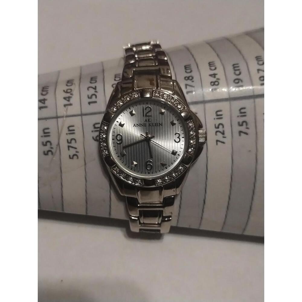 Vintage ladies Anne Klein watch with new battery